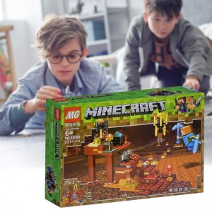 Детский конструктор Minecraft 68009 38х29х6см, 231 деталь (593)