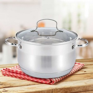 Кастрюля Maestro 3512-18 диаметр 18 см, объем 2,9 л с крышкой (235)