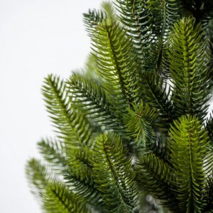 Елка искусственная в горшке литая Лапландская 0,7м, Весенняя Елка искусственная в горшке литая Лапландская 0,7м, Весенняя