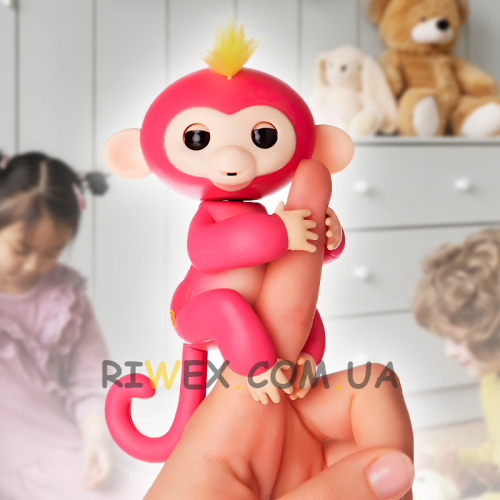 Интерактивная игрушка для детей ручная обезьянка Fingerlings розовый
