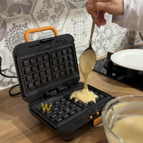 Бутербродниця-сендвічниця з насадками 3 в 1 LV-883, 750 Вт