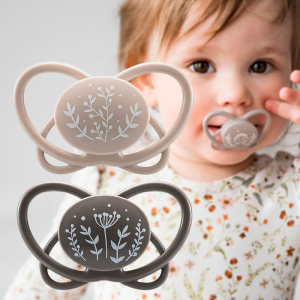 Силіконова пустушка NIP (2 шт.) + футляр-стерилізатор "Мій метелик" бежевий колір, 0-6 місяців 38596-51 (TK)