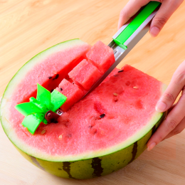 Кухонный инструмент для нарезки арбуза и дыни SUNROZ Watermelon Slicer нож-слайсер (205)