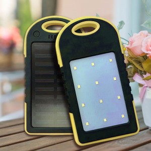 УМБ Портативный аккумулятор Power bank на солнечной батарее с LED-фонарем, 5000 mhA, Желтый (H-11)