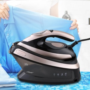 Утюг с парогенератором MAESTRO MR-320C (235)