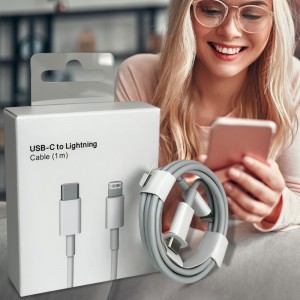 Универсальный кабель Apple USB-C to Lightning, 1 м, белый (206)