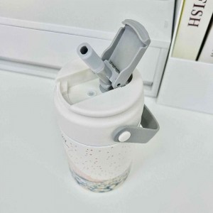 Стильная термо-кружка в авто 0658 РЕТ пластик/металл 550мл., Sunlight (1142) Стильная термо-кружка в авто 0658 РЕТ пластик/металл 550мл., Sunlight (1142)