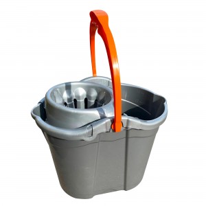 Пластиковое ведро под швабру с ручкой и насадкой для отжима 14л Серо-оранжевый (DRK) Пластиковое ведро под швабру с ручкой и насадкой для отжима 14л Серо-оранжевый (DRK)
