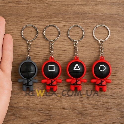 Колекційні брелки на ключі, рюкзак моделька охоронця «Гра в кальмара» 55х32 мм (12)