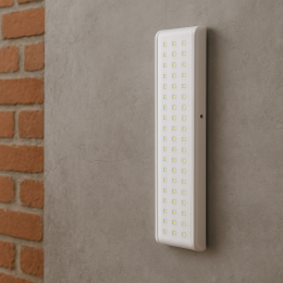 Акумуляторний світлодіодний світильник-лампа аварійного освітлення BRICO Ultra 90 LED 900Lm ip20 2400mAh