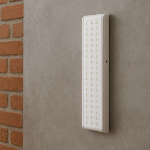 Акумуляторний світлодіодний світильник-лампа аварійного освітлення BRICO Ultra 90 LED 900Lm ip20 2400mAh