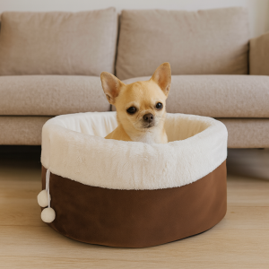 М'яка лежанка будиночок з іграшкою для кішок і собак L 57 х 33 см кругла ліжечко для тварин Коричневий (626)