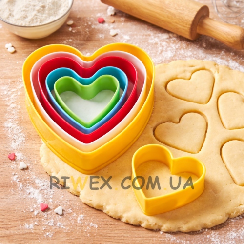 Набор пластиковых вырубок  для печенья и пряников Empire EM-8752 "Сердце" 5 шт (204)