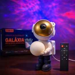 Настільний нічник-проектор зоряне небо з пультом керування в комплекті GALAXIA "Космонавт" (206)