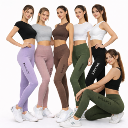 Набір жіночих базових спортивних лосин з еластичного матеріалу, 3 штуки (модель обирається випадковим чином), розмір 48