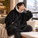 Тепла толстовка-плед HUGGLE HOODIE 80х100 см чорна унісекс з капюшоном, фліс та штучне хутро (4409/HU-25)