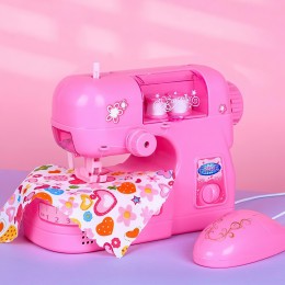 Детская игрушечная швейная машинка Happy Little Masters на батарейках с педалью PL519